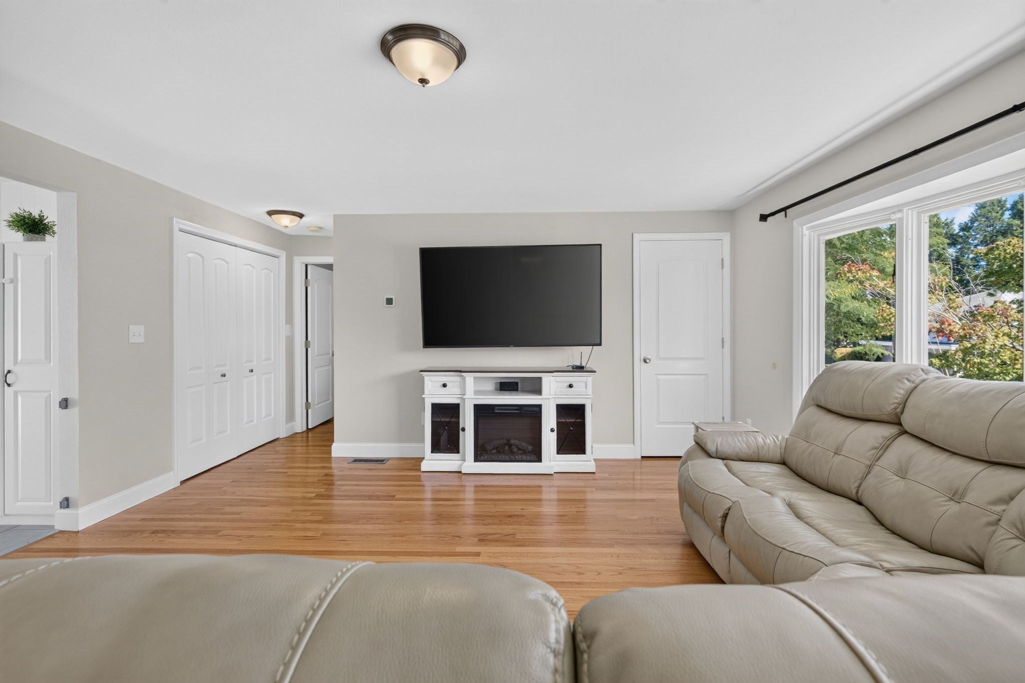 11 Powder Hill Rd
