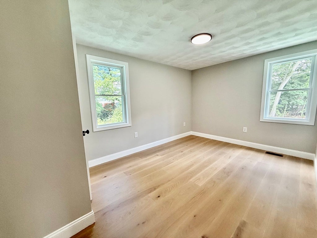 1 Burt Rd, Wilmington, MA, 1 Burt Rd, Wilmington, MA Photo #9