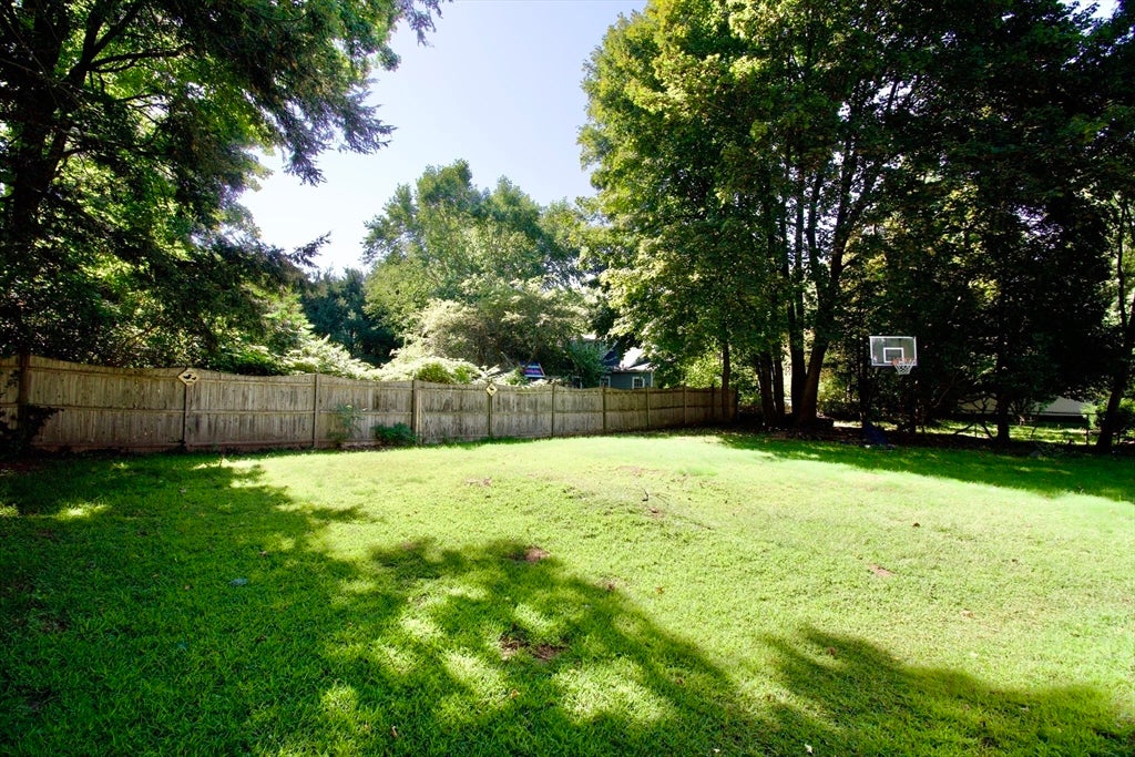 1617 Plumtree Rd #1, Springfield, MA Photo #3