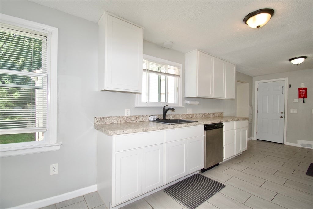 1617 Plumtree Rd #1, Springfield, MA Photo #13