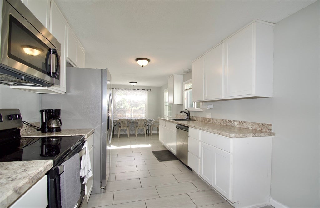 1617 Plumtree Rd #1, Springfield, MA Photo #11