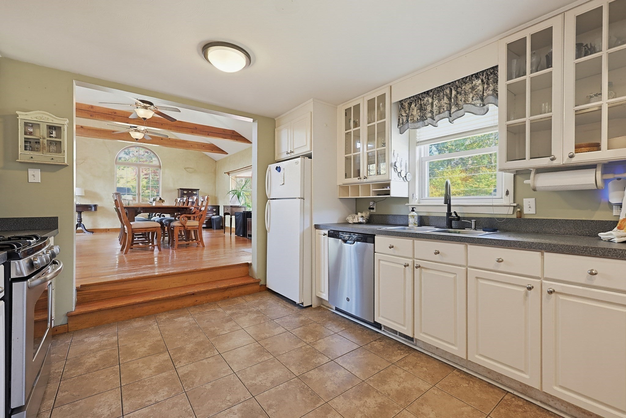 31 Kalmia Rd
