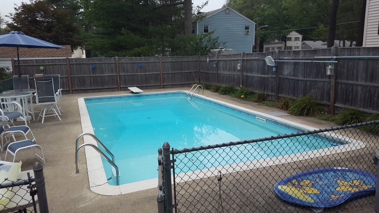 31 Kalmia Rd, Holbrook, MA Photo #11