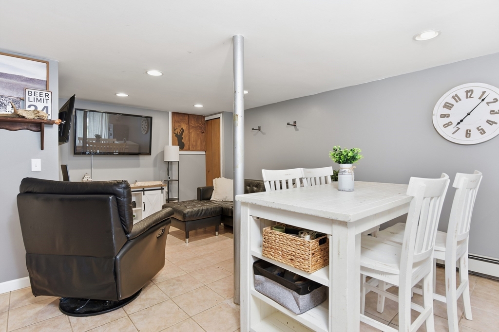 127 Susie ST, Somerset, MA Photo #28