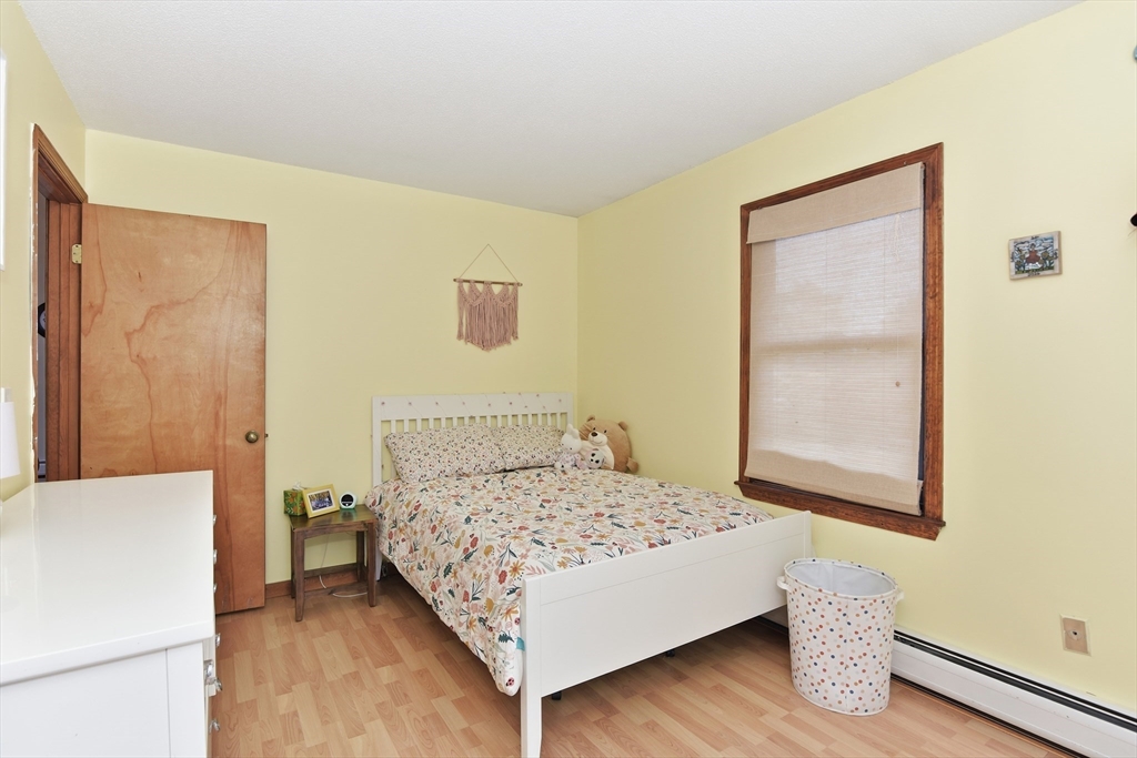127 Susie ST, Somerset, MA Photo #19