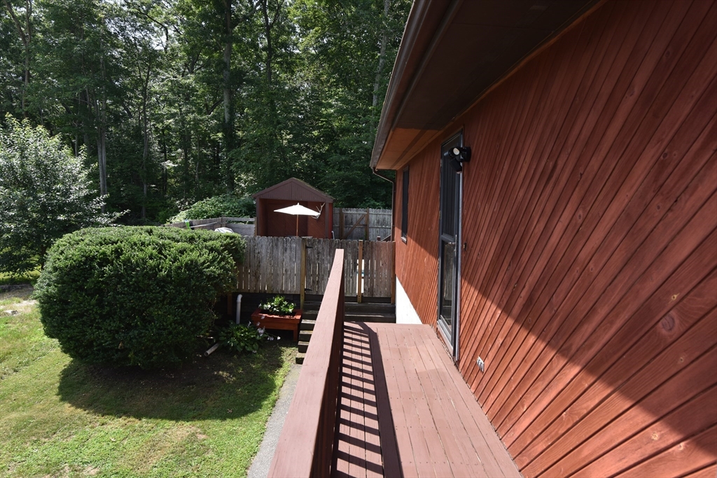 127 Susie ST, Somerset, MA Photo #7