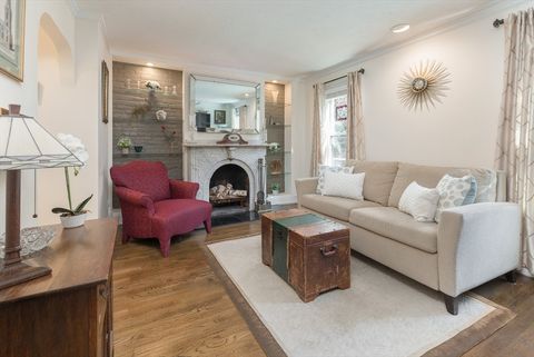 10 Dartmouth Pl 1 Boston MA 02116