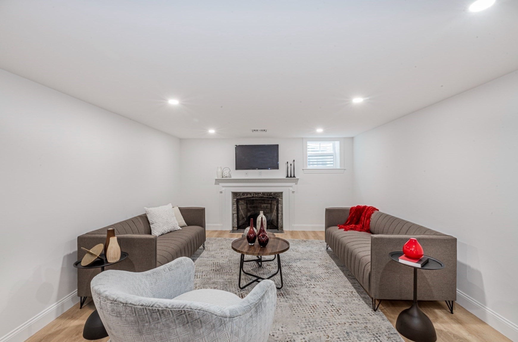 78 Windemere Cir, Braintree, MA Photo #17