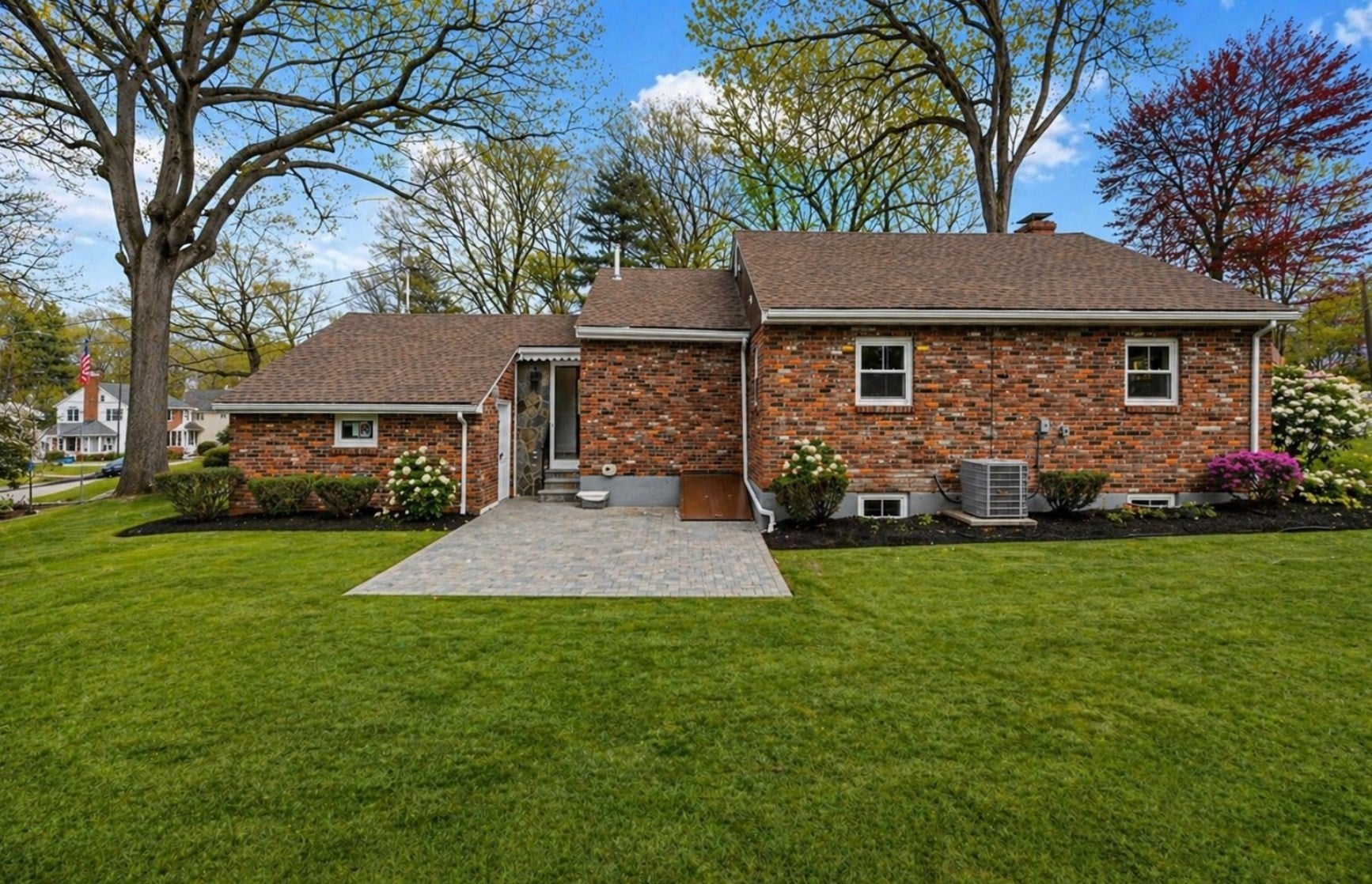 78 Windemere Cir, Braintree, MA Photo #31