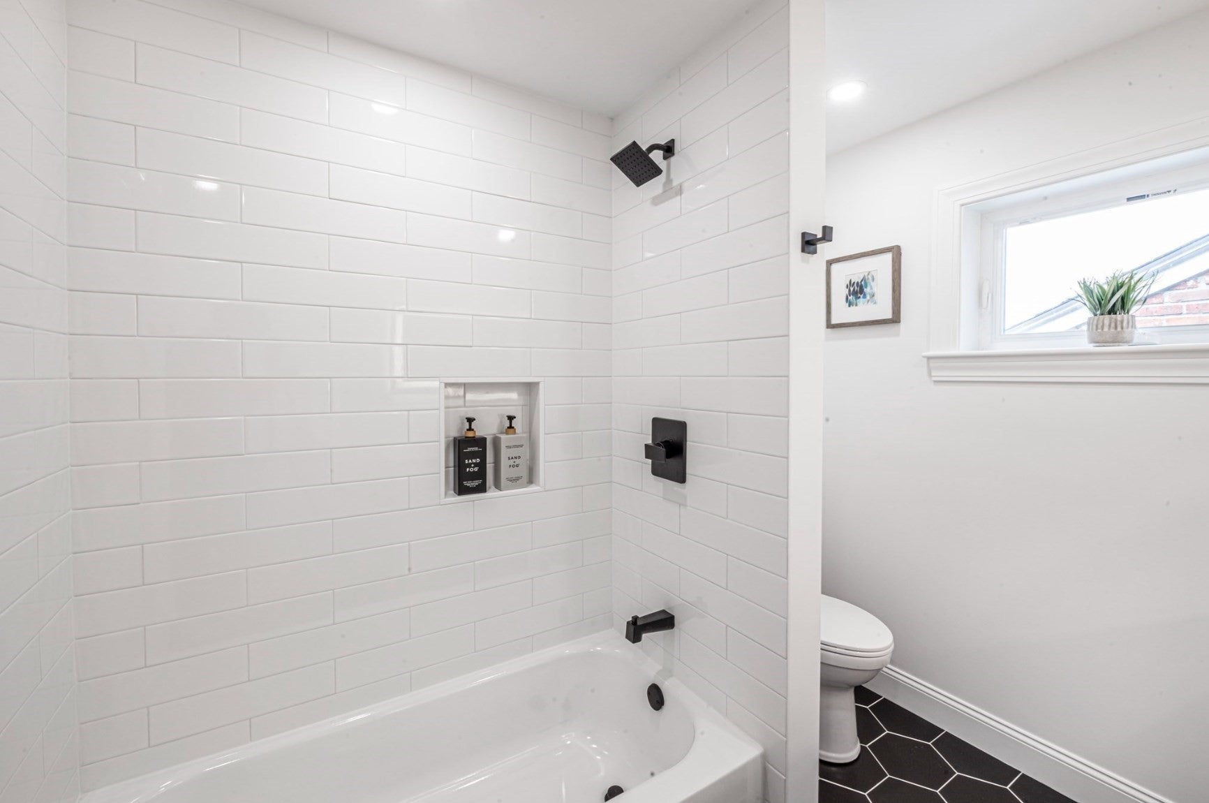 78 Windemere Cir, Braintree, MA Photo #21