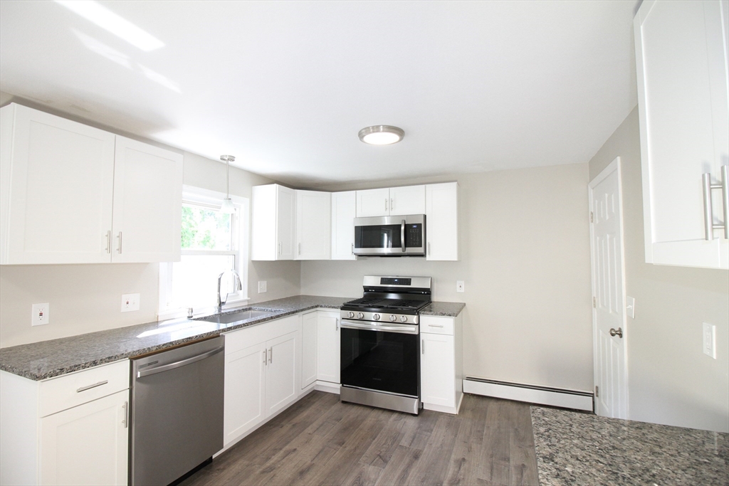 25 Roberts Pond Lane
