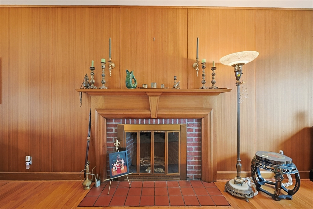 14 Wallace Rd