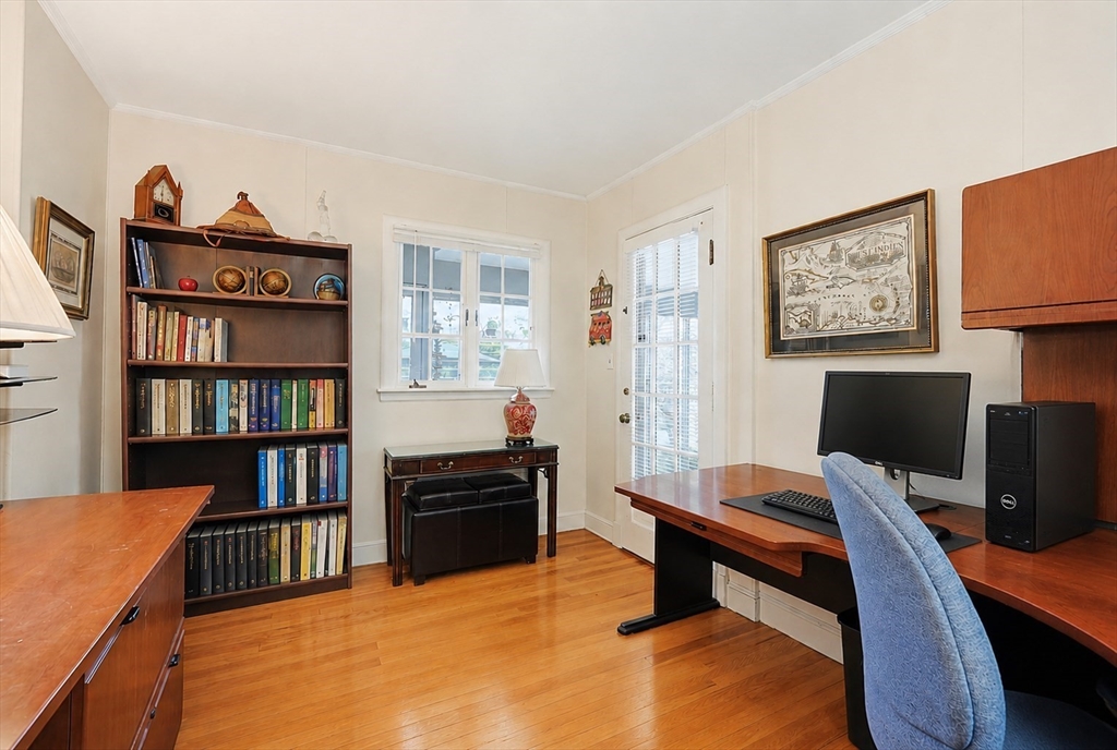 14 Wallace Rd, Lynn, MA Photo #12