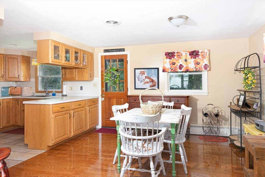 23 Mary Ann Dr, Worcester, MA Photo #11