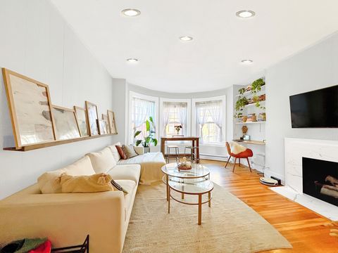 426 Marlborough Street 5 Boston MA 02115