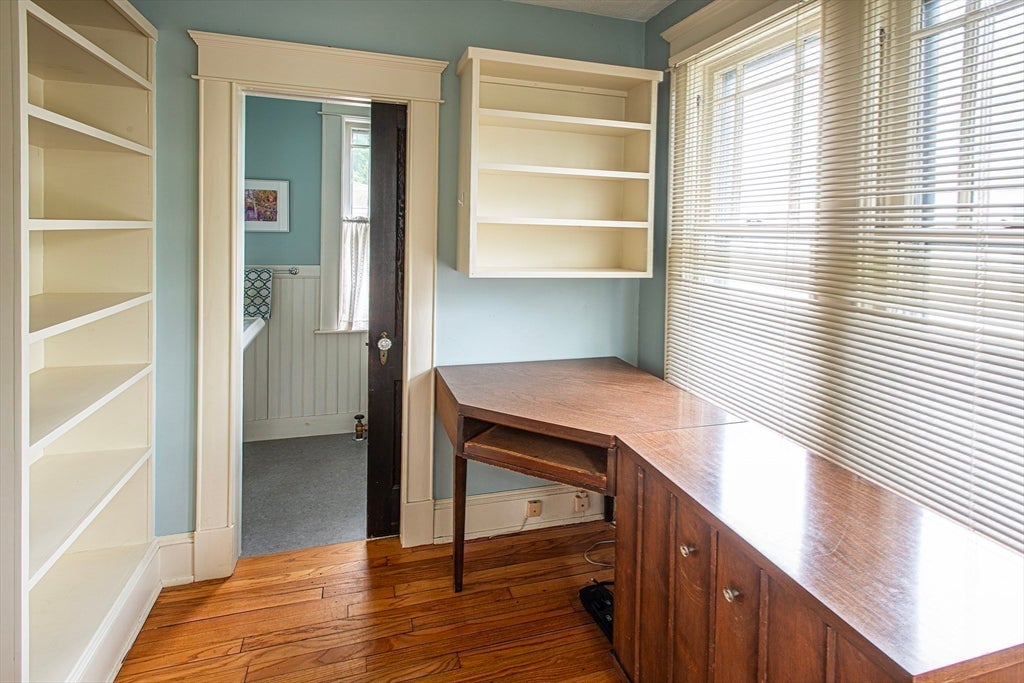 61 Massasoit Street, Northampton, MA Photo #19