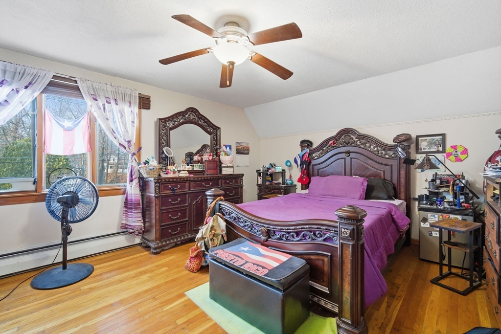 Gardner, Massachusetts 01440, United States, 3 Bedrooms Bedrooms, ,3 BathroomsBathrooms,Residential,Active,249392