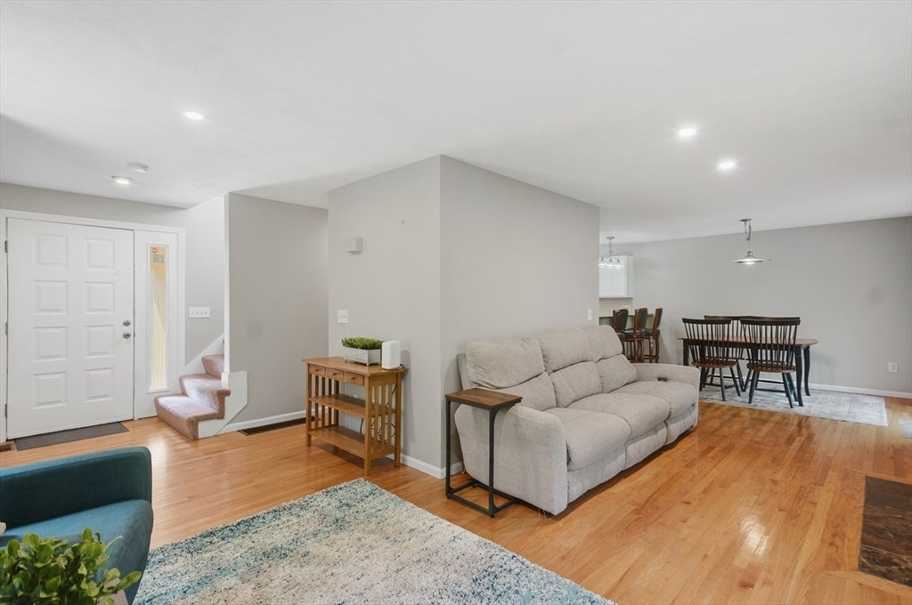 4 Tropeano Court 4