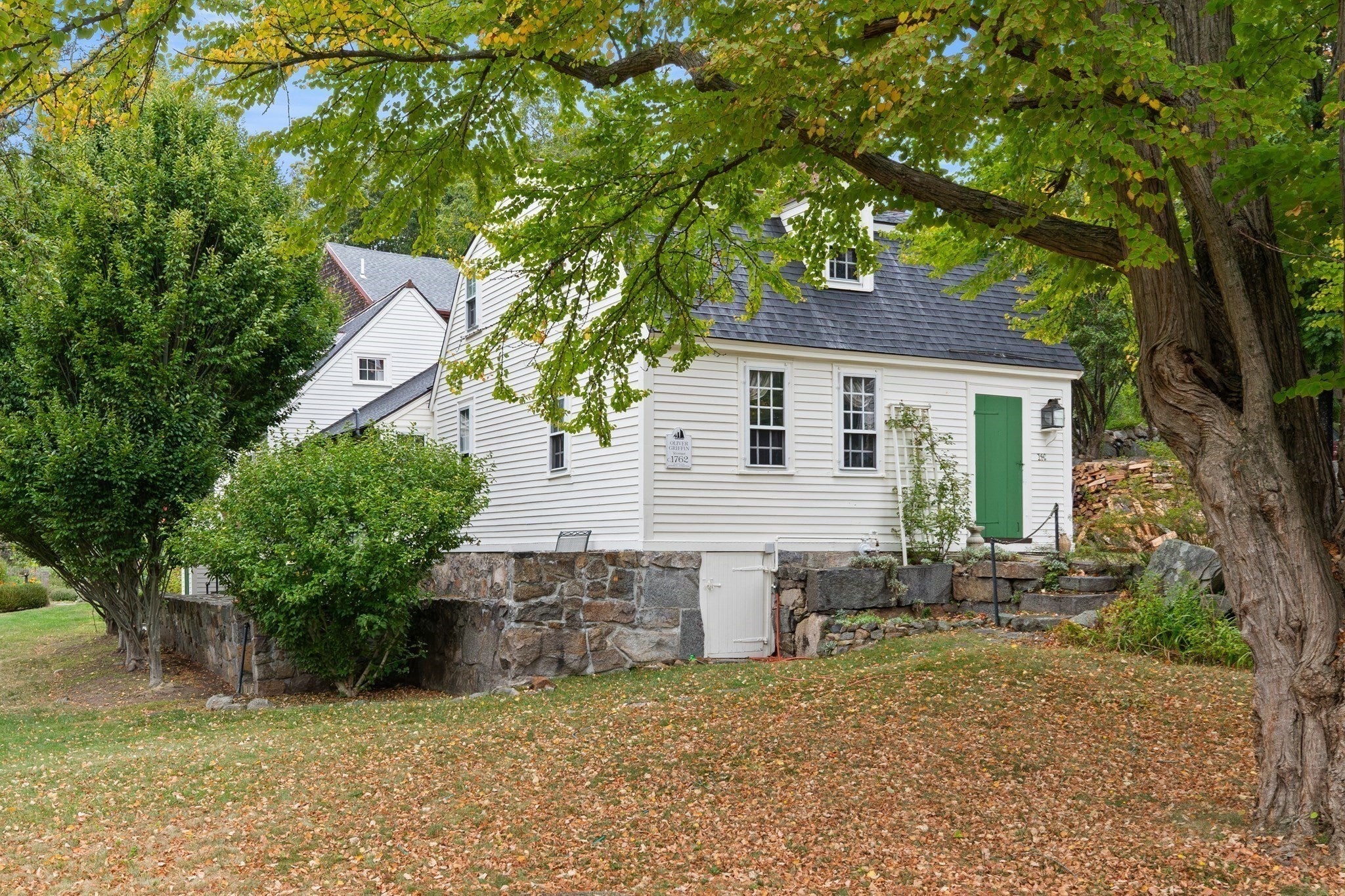 146 Leonard St, Gloucester MA 01930