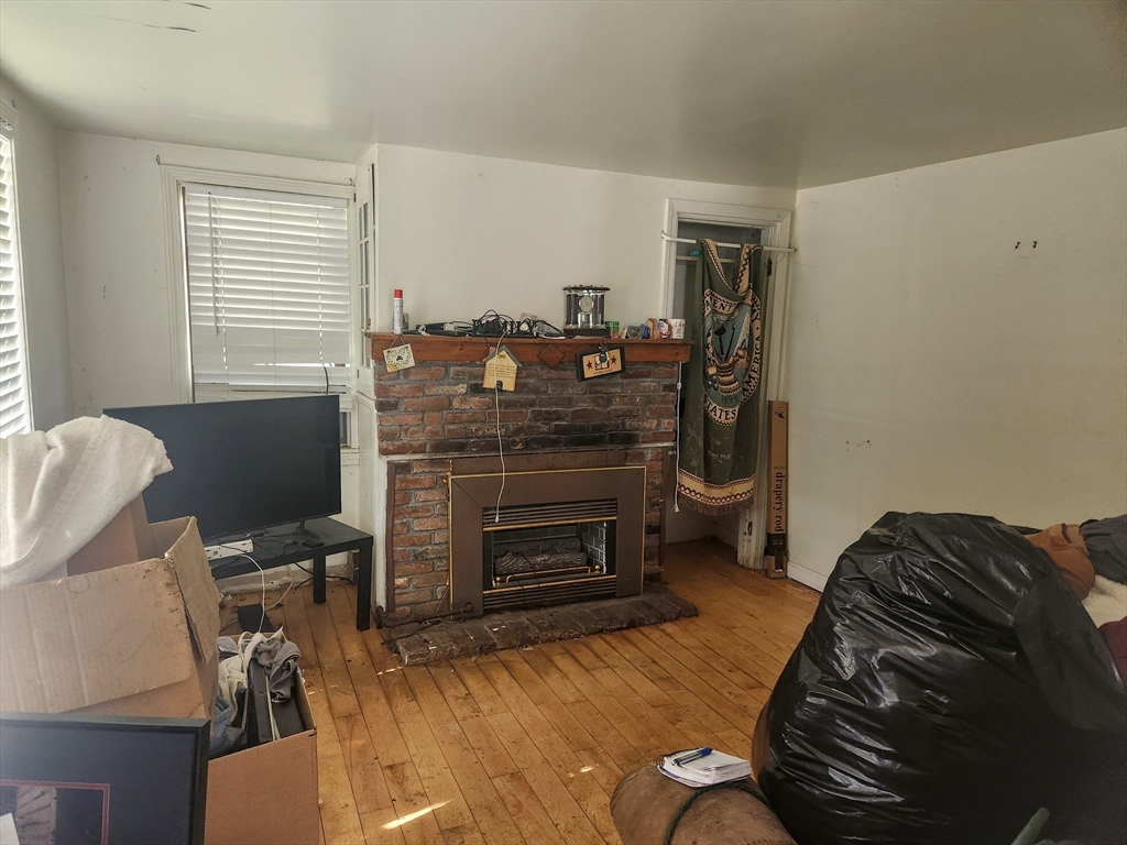 1429 Pleasant St, Weymouth, MA Photo #6