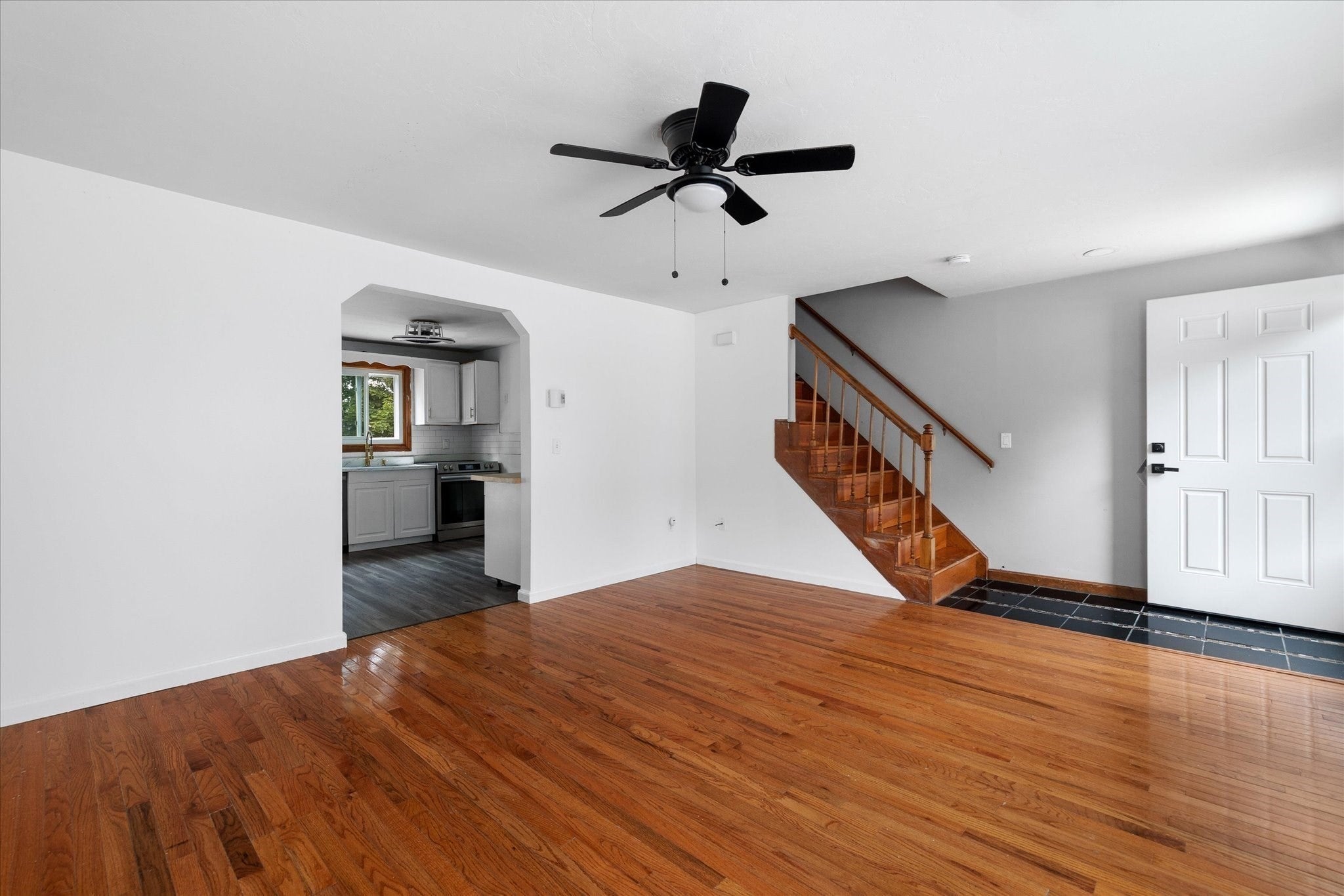 15 Gibbs St #G, Worcester, MA Photo #2