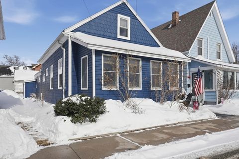 8 School St Adams MA 01220