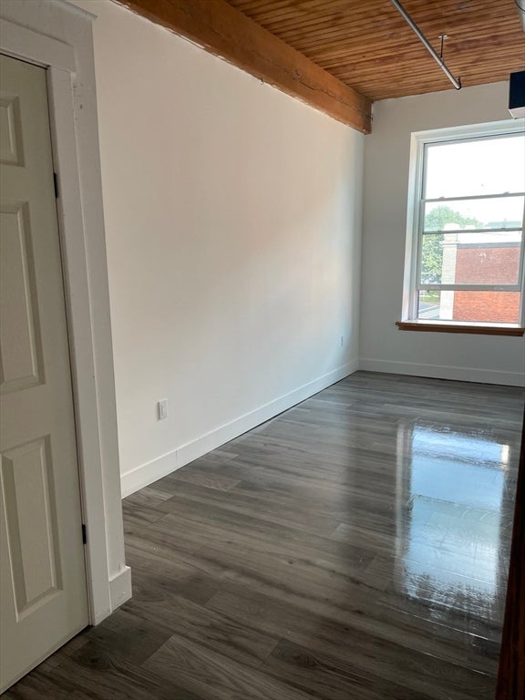 385 Worthington St 3G