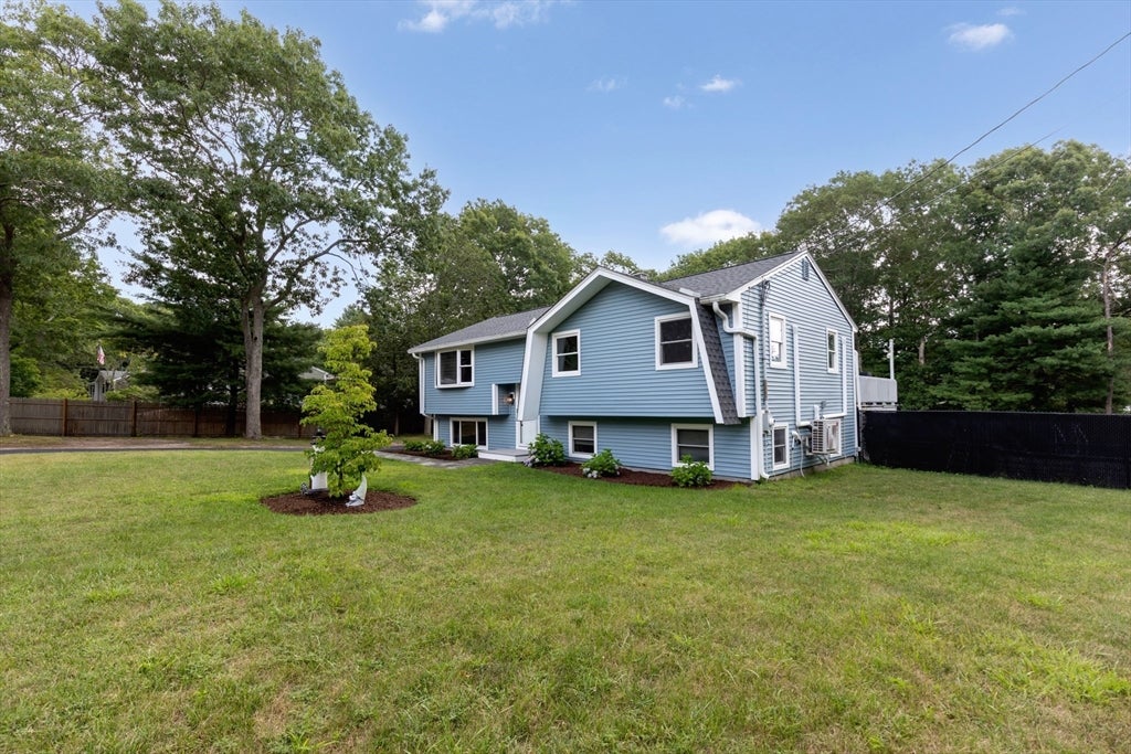 23 High Pine Dr, Plymouth, MA Photo #4