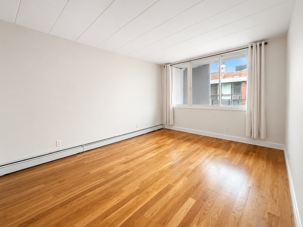 345 Harvard St #3B, Cambridge, MA Photo #9