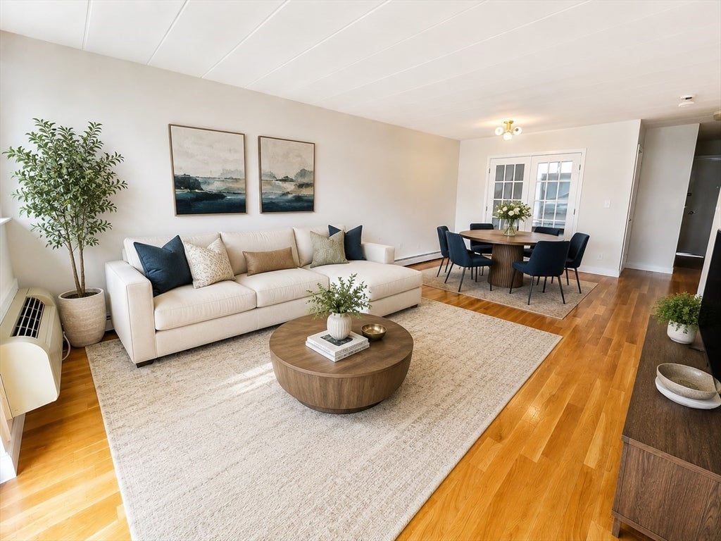 345 Harvard St #3B, Cambridge, MA Photo #1