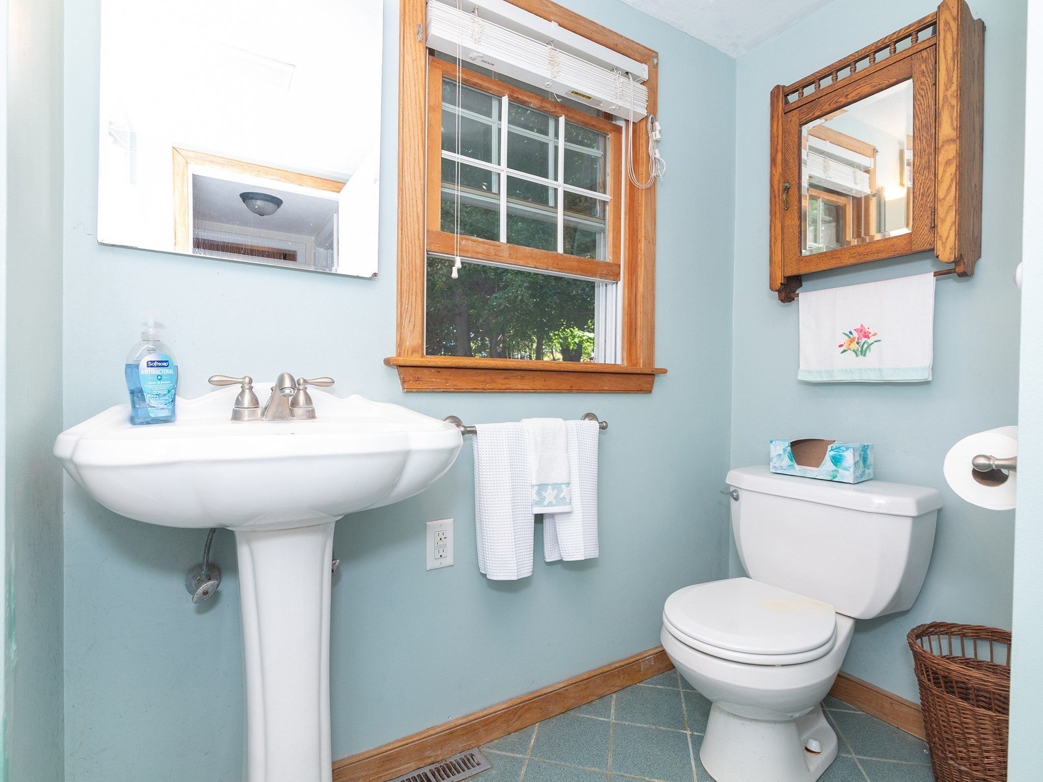 5 Mansion Rd, Wayland, MA Photo #23