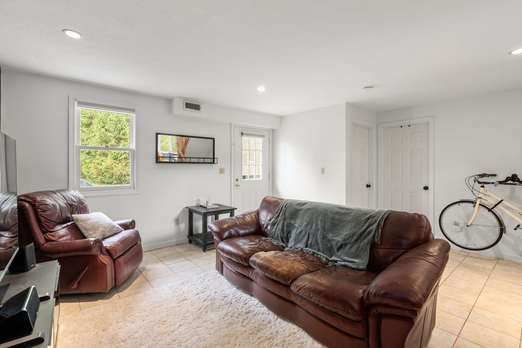 340 Centre Avenue #7, Rockland, MA Photo #20