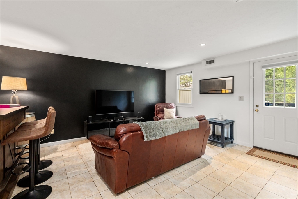 340 Centre Avenue #7, Rockland, MA Photo #19
