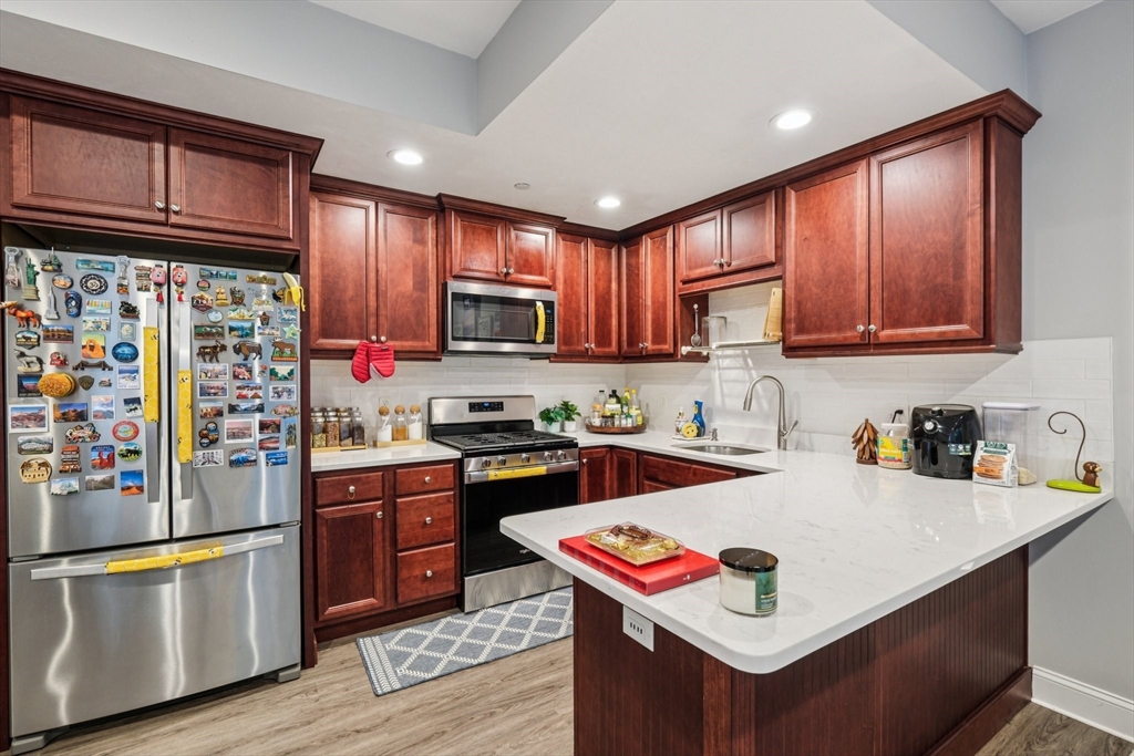 1455 Main St 10