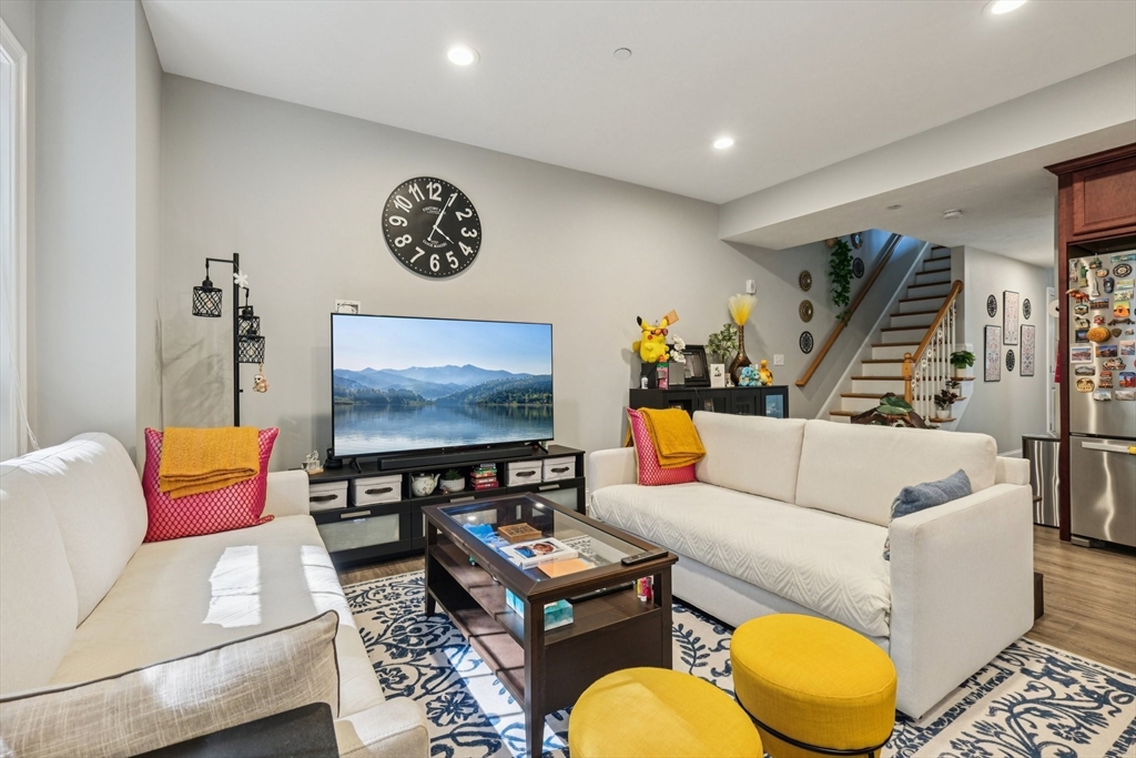 1455 Main St 10