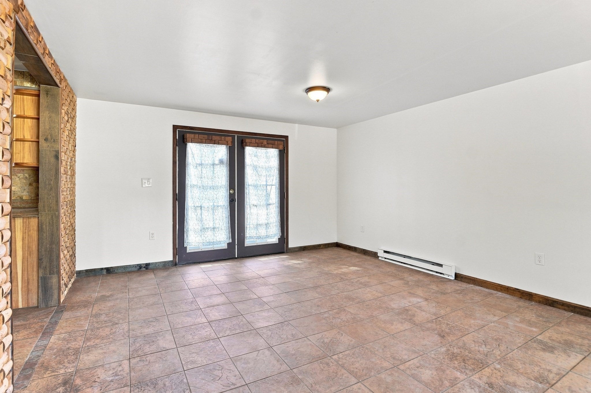 65 Paris Avenue, Worcester, MA Photo #7