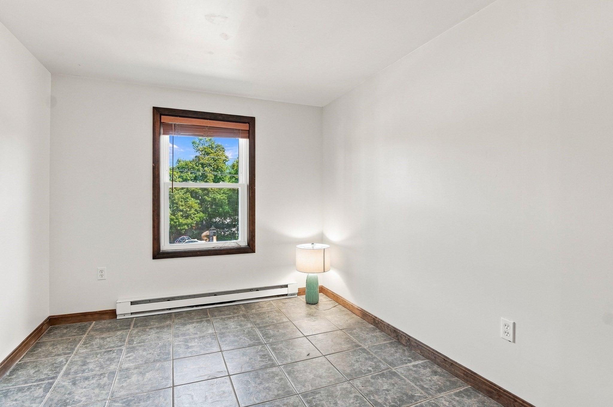 65 Paris Avenue, Worcester, MA Photo #17
