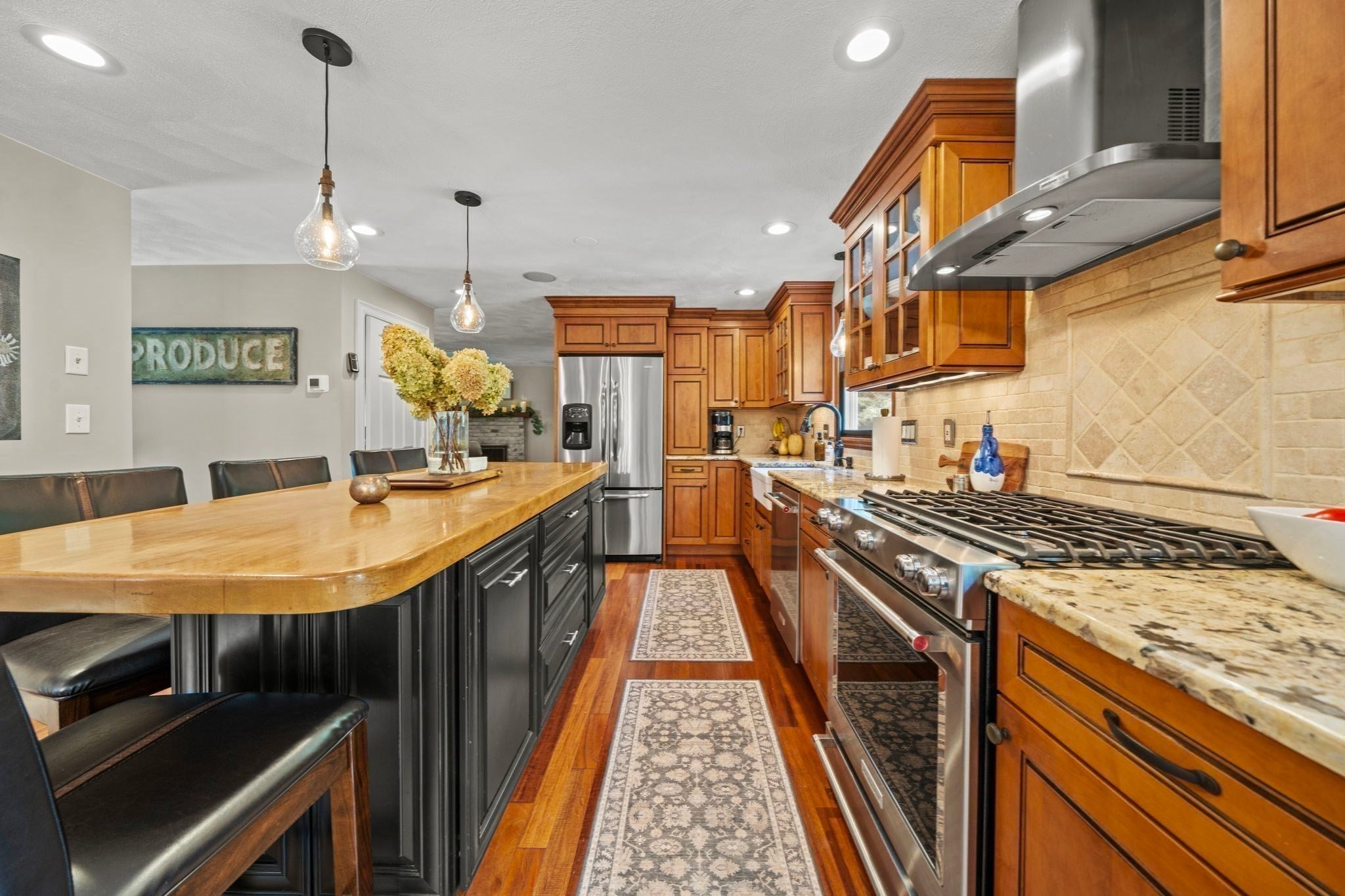 26 Elizabeth Street, Amesbury, MA, 26 Elizabeth Street, Amesbury, MA Photo #6