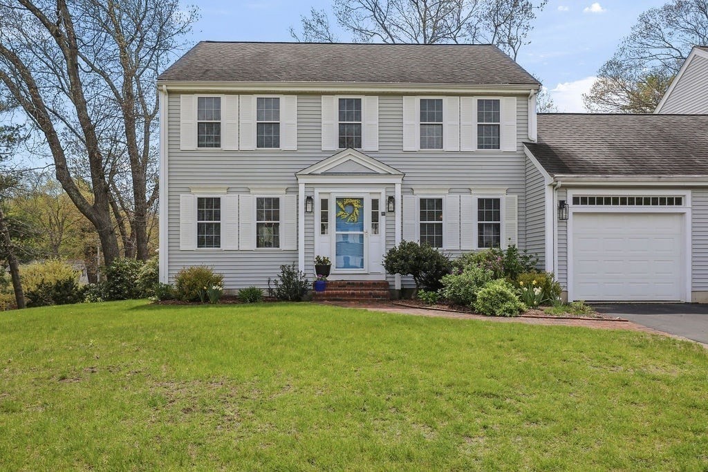 16 Hall St A