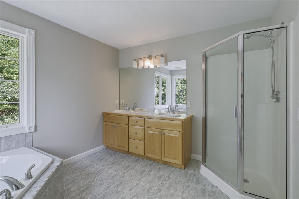 160 E Leverett Rd, Amherst, MA Photo #25