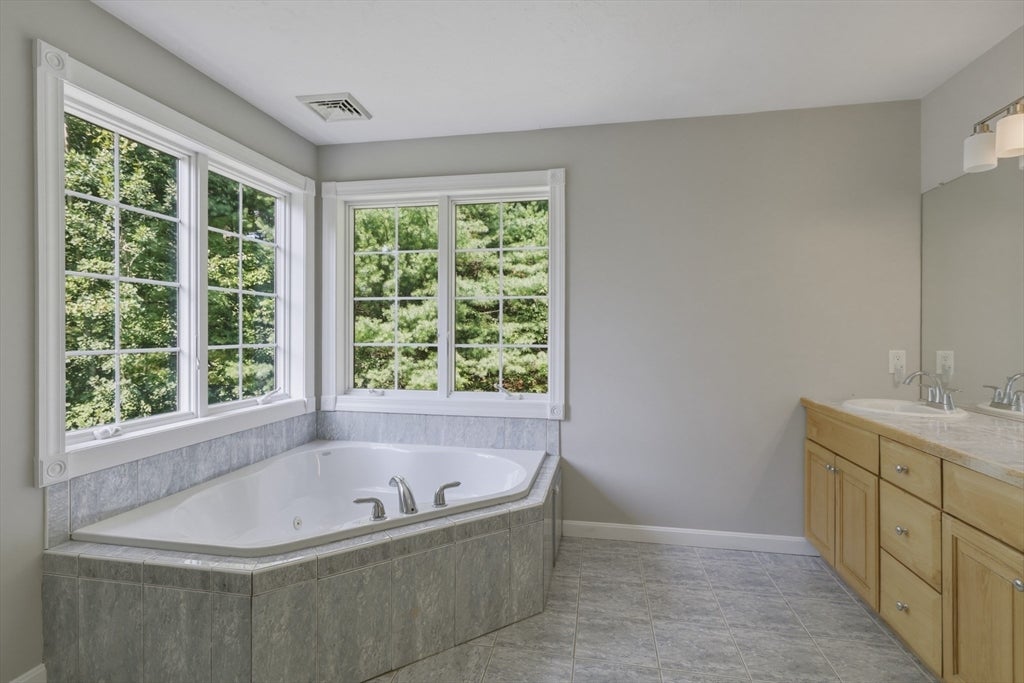 160 E Leverett Rd, Amherst, MA Photo #26