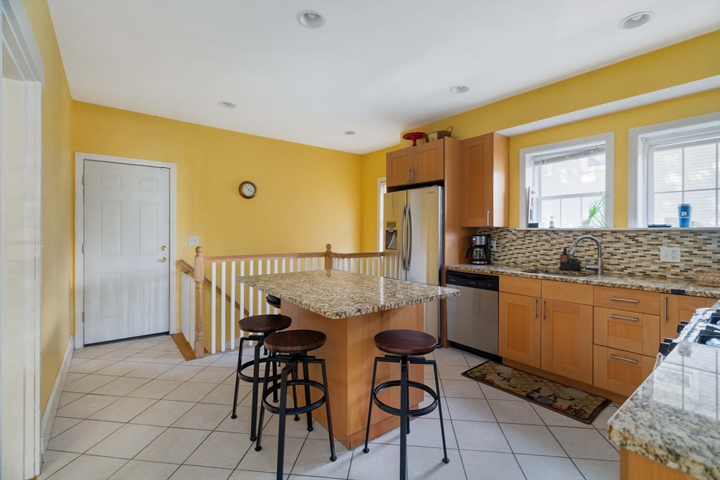 119/121 Dexter Ave