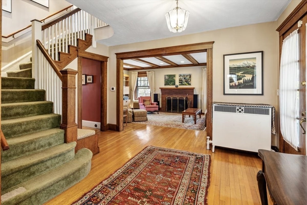 6 Briarfield Road