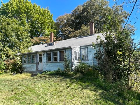 246 Everett Street Middleboro MA 02346