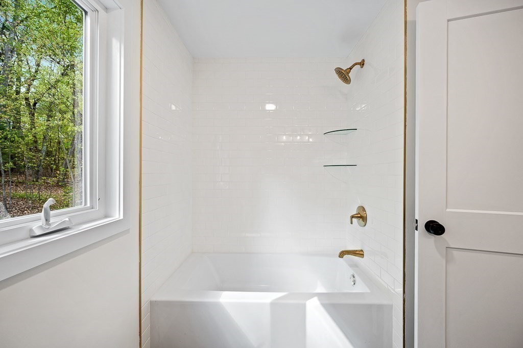 30 Collins Rd, Northborough, MA Photo #14