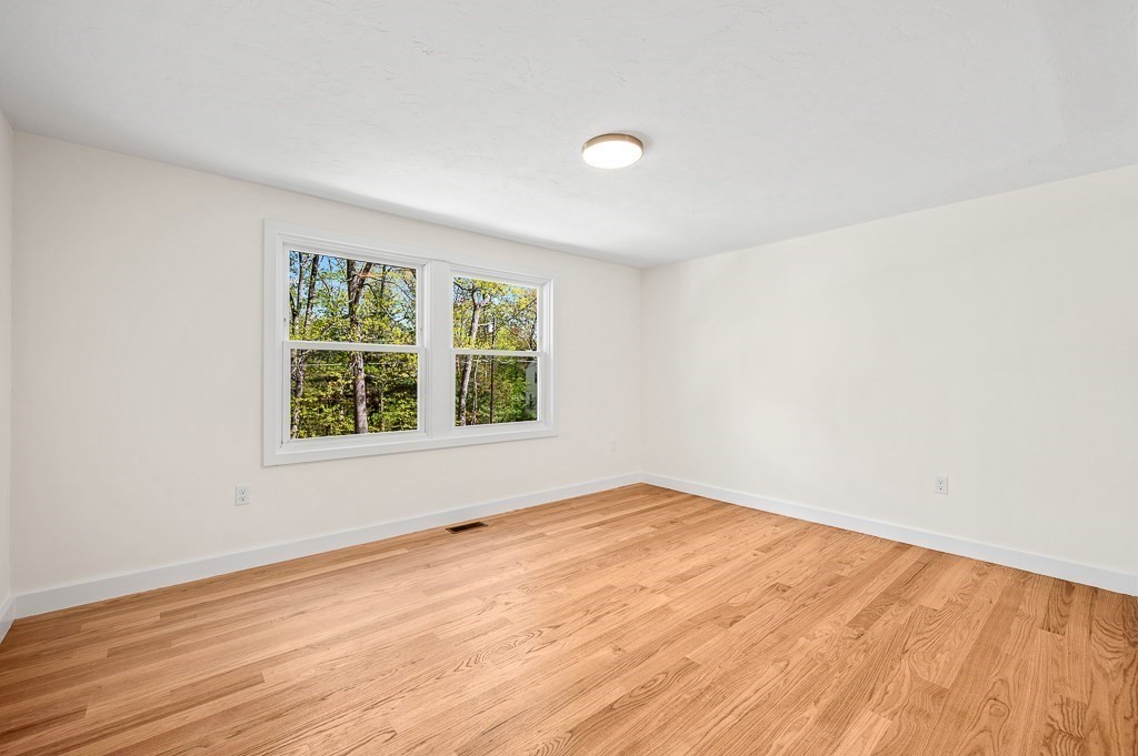 30 Collins Rd, Northborough, MA Photo #9