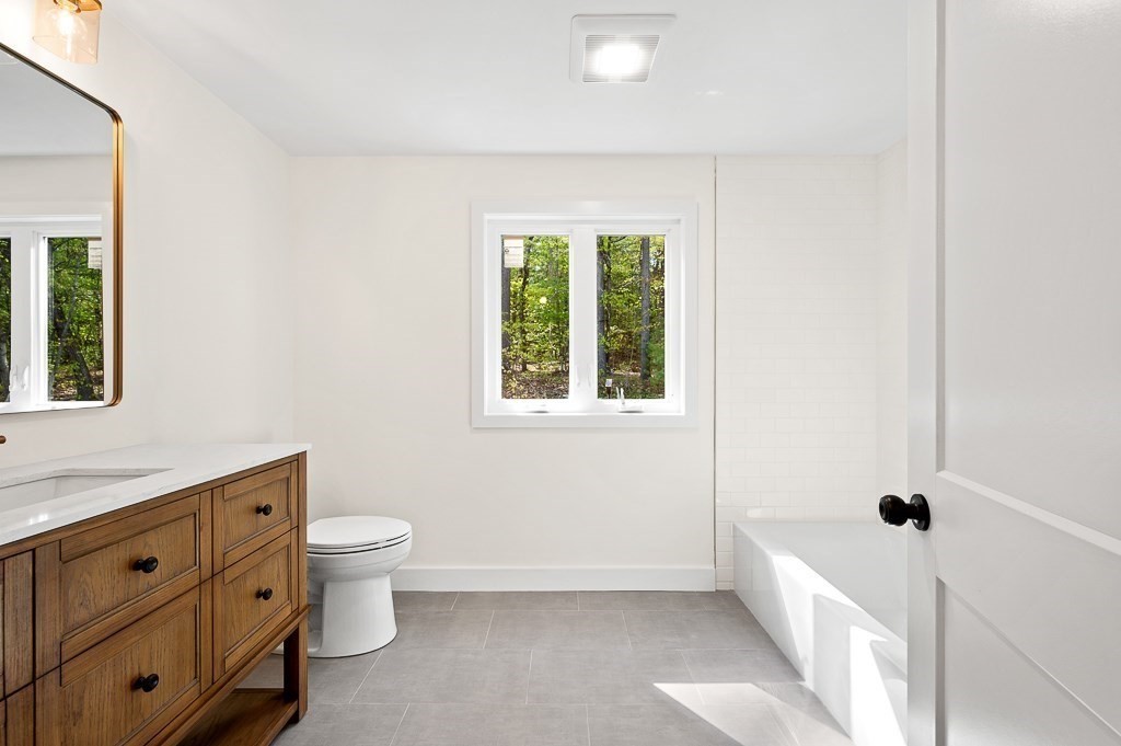 30 Collins Rd, Northborough, MA Photo #13