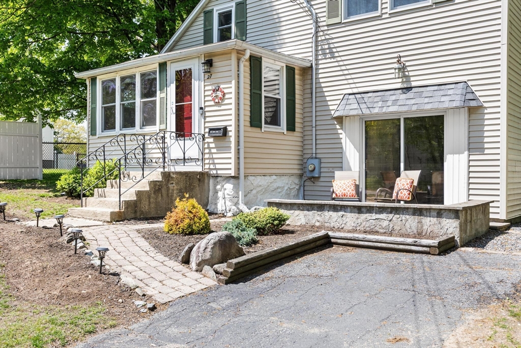 27 Glen Avenue