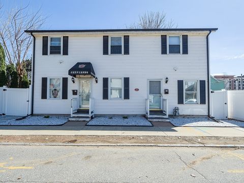 Photo of 17 Lombard St, Springfield, MA 01105 (MLS # 73496638)