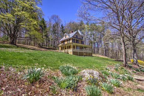 55 Long Hill Rd West Brookfield MA 01585